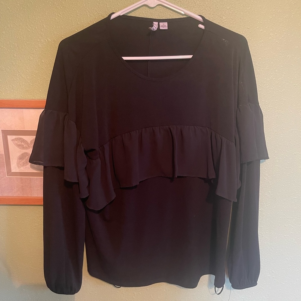 Black dress top with detail sleeves